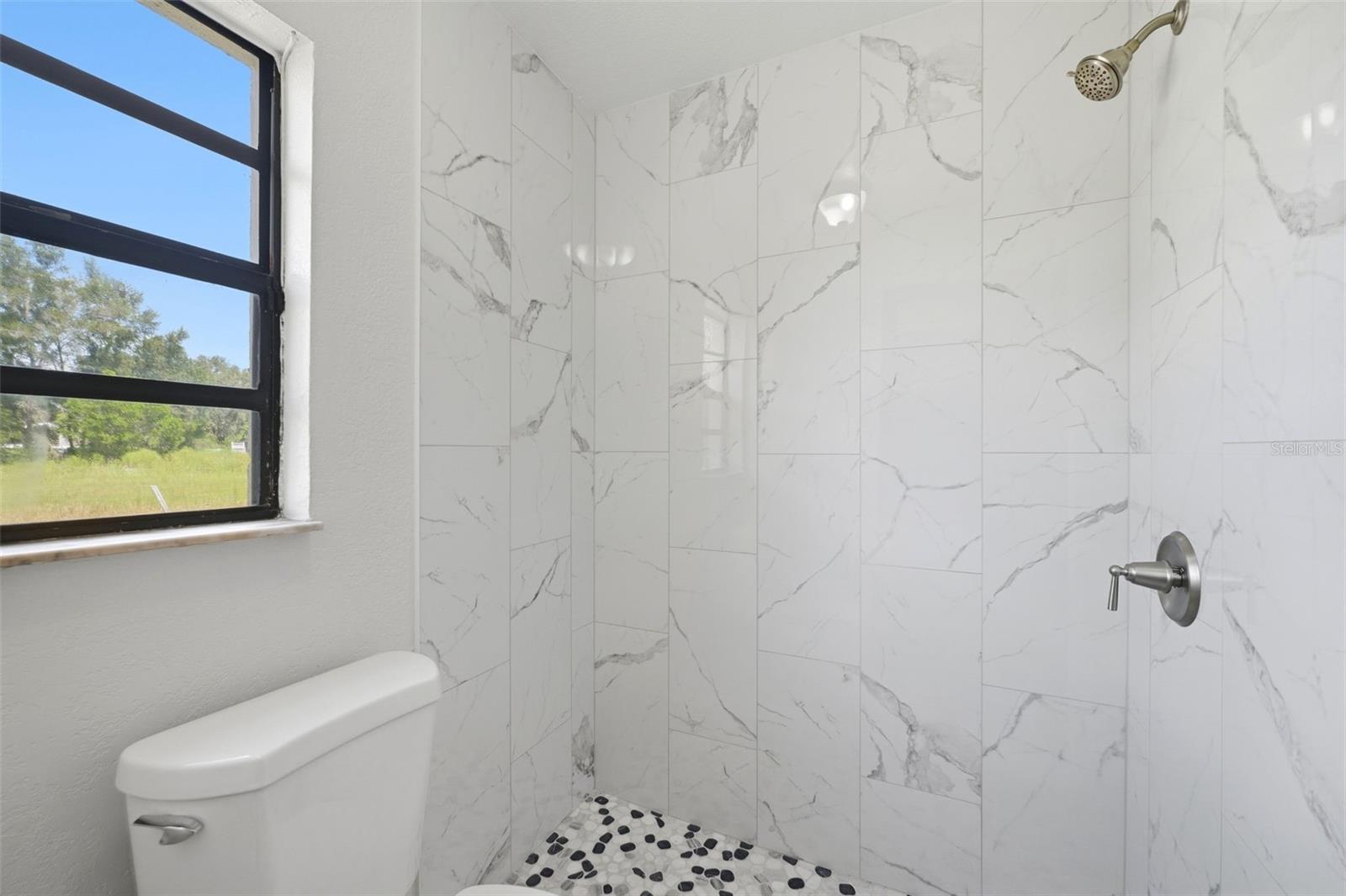15440 Hays Rd Property Photo 17
