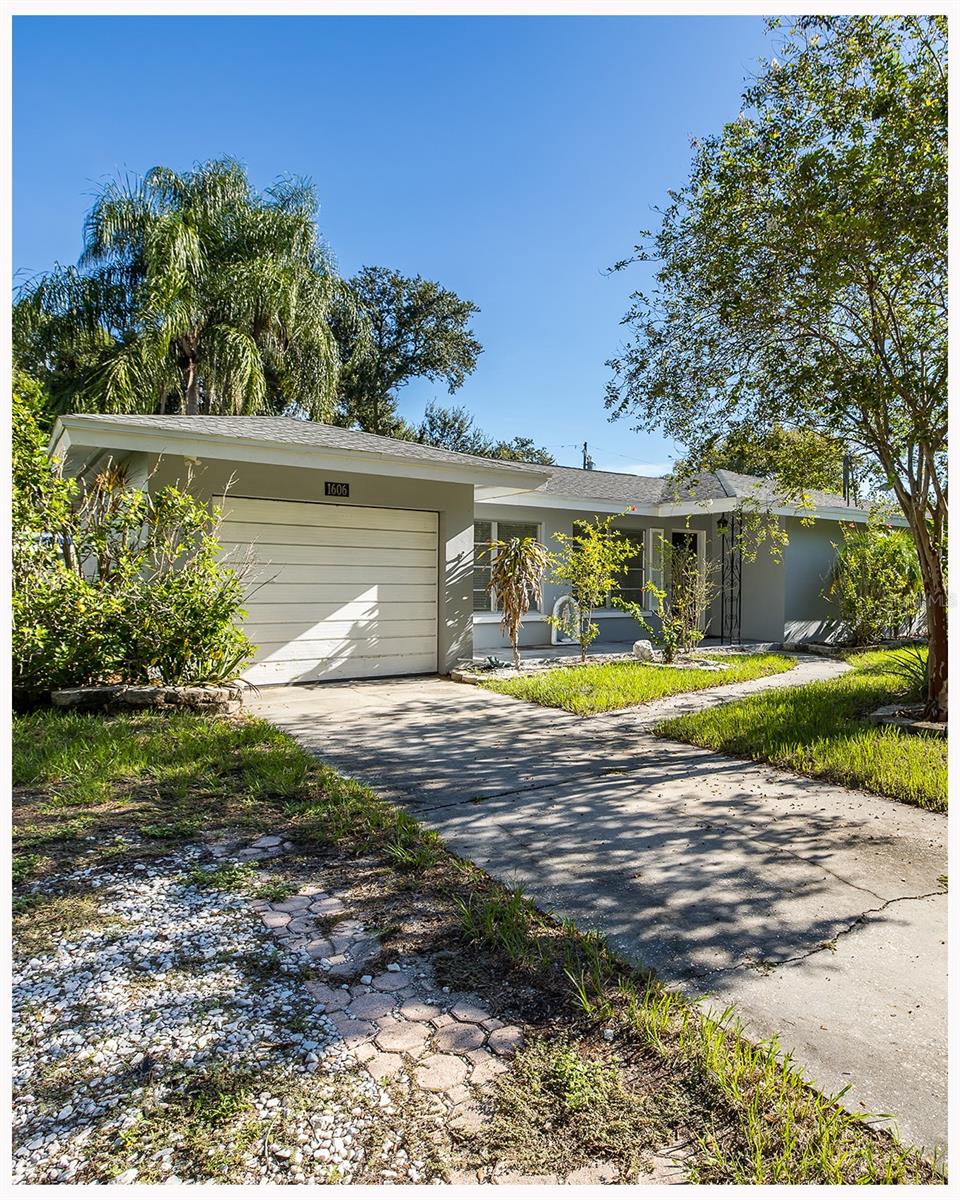 1606 Fruitwood Dr Property Photo 5