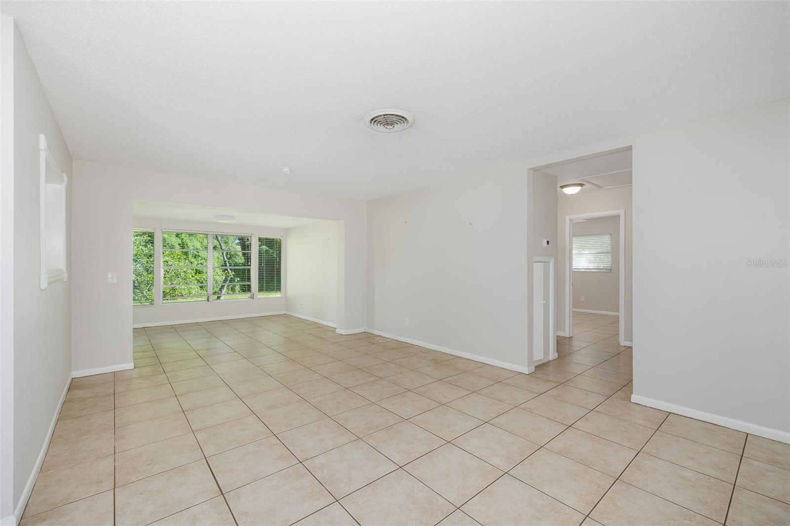 1606 Fruitwood Dr Property Photo 27