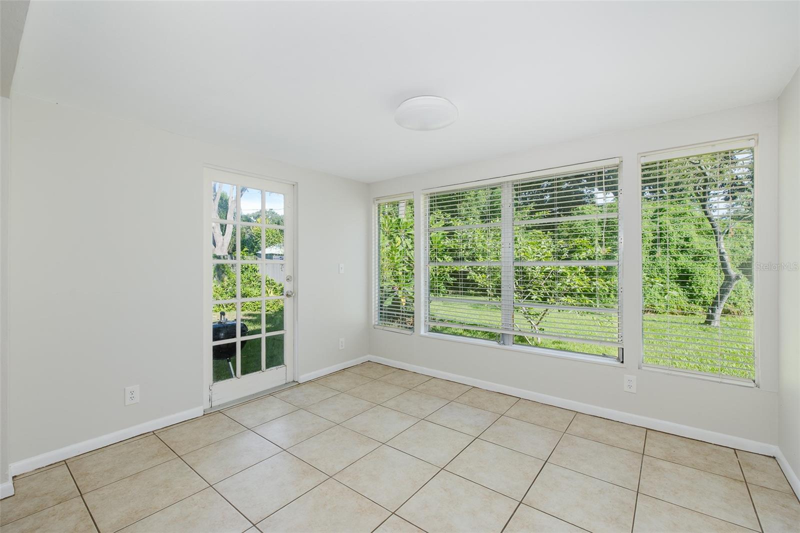1606 Fruitwood Dr Property Photo 30