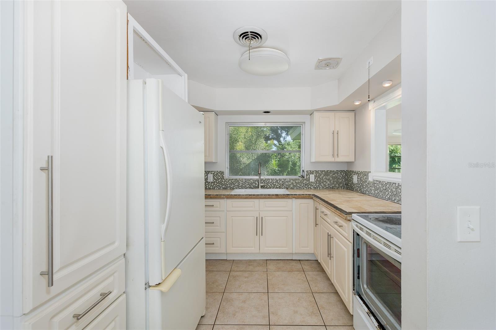1606 Fruitwood Dr Property Photo 42