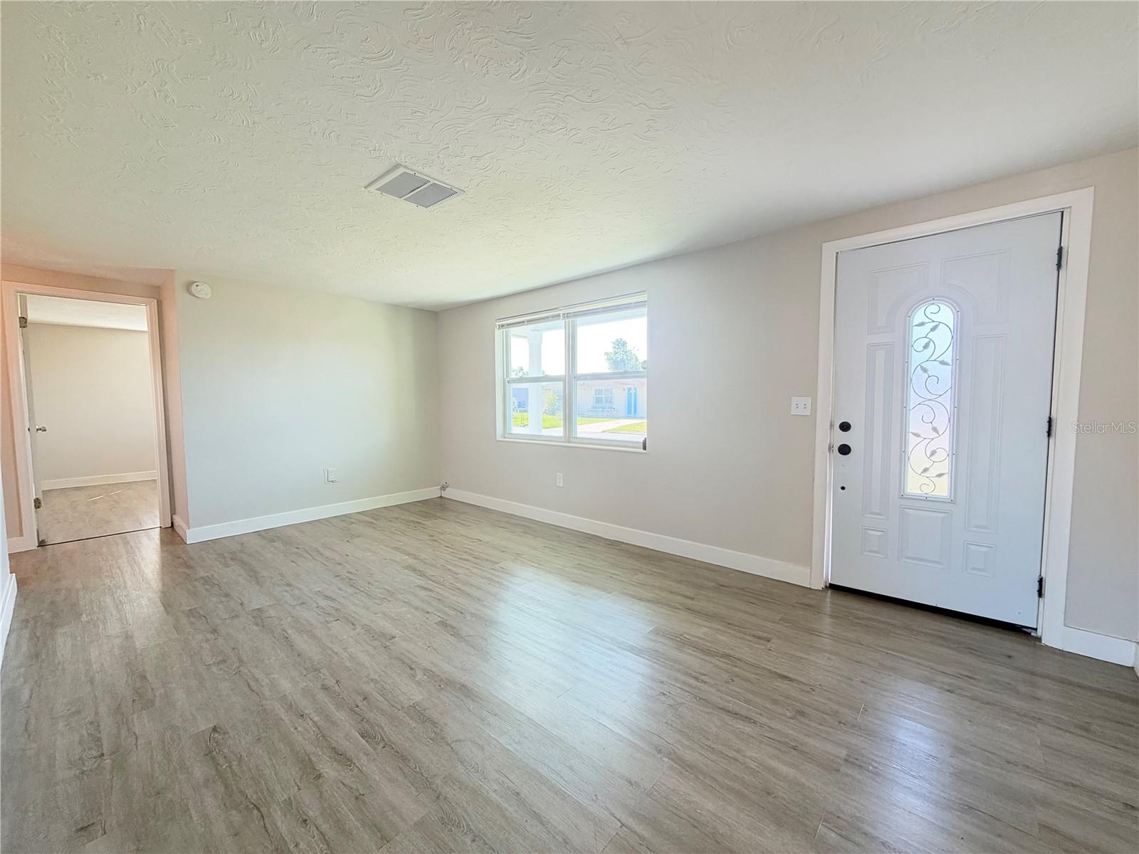 3811 Beechwood Dr Property Photo 3