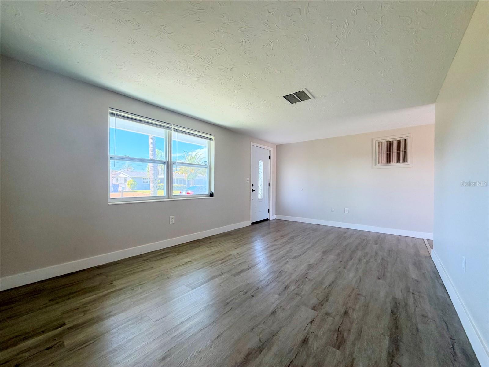 3811 Beechwood Dr Property Photo 6