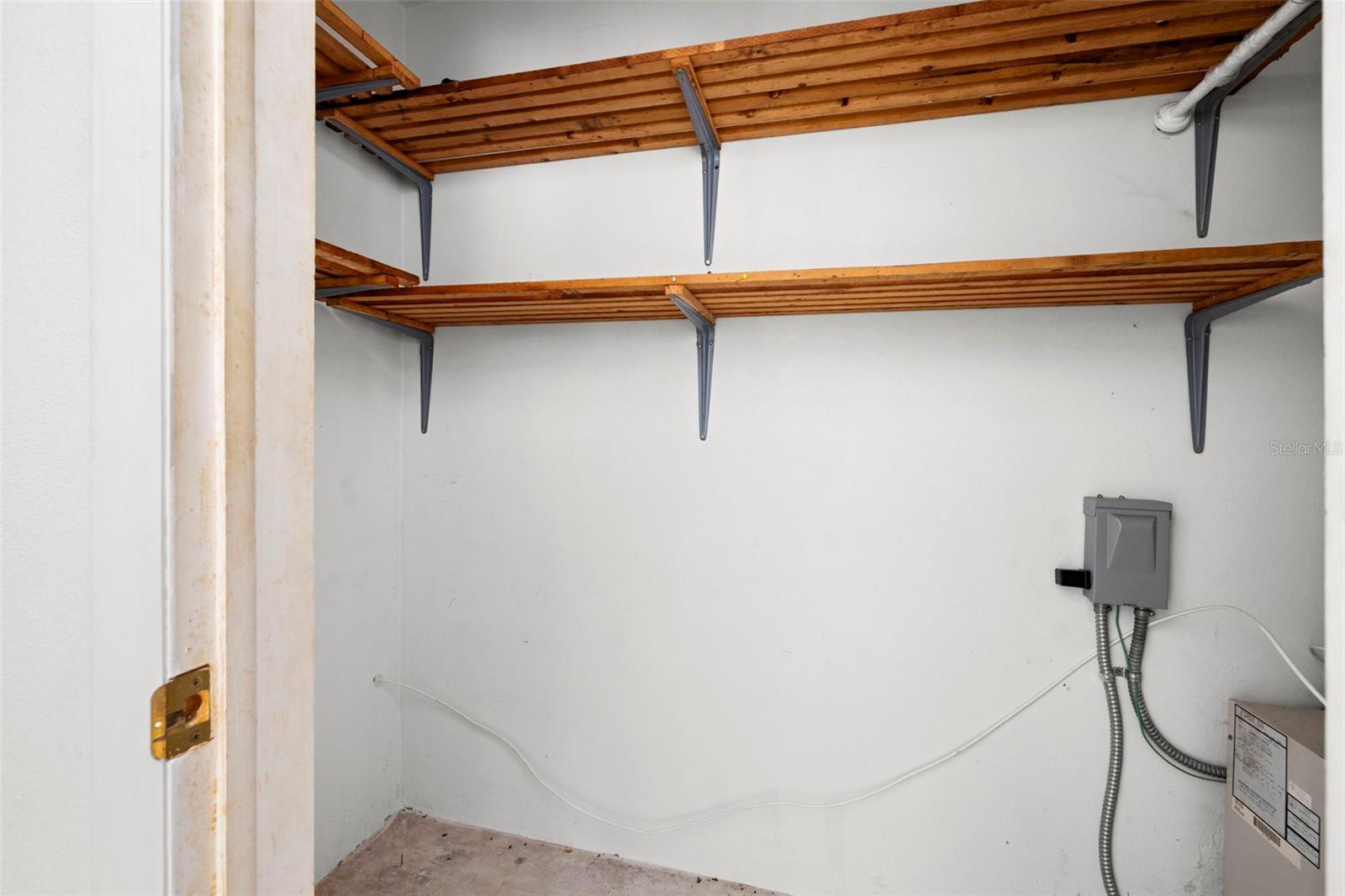 400 Glennes Ln #206 Property Photo 21