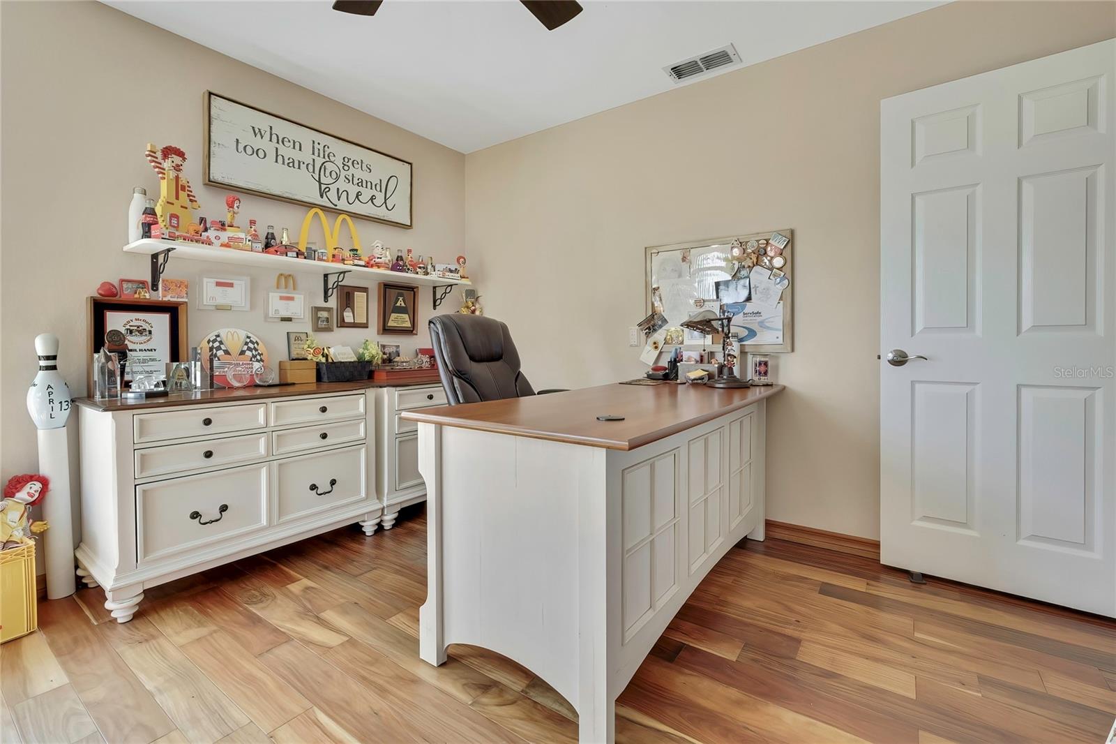 8098 Shorecrest Ct Property Photo 32