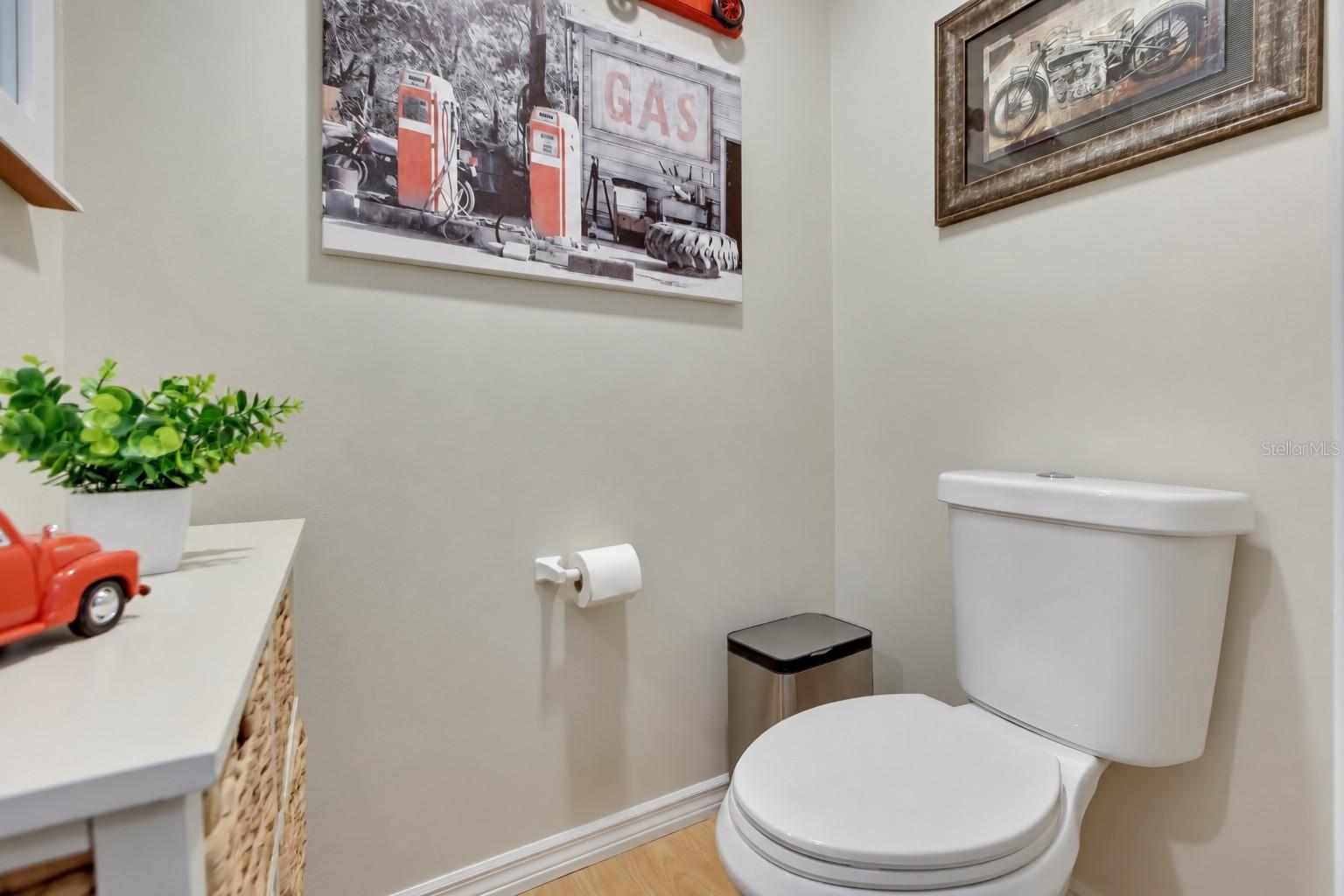8098 Shorecrest Ct Property Photo 35