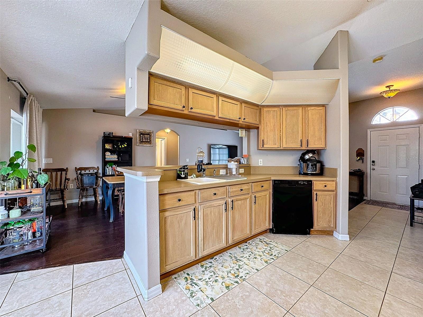 2165 Bolger Ave Property Photo 13