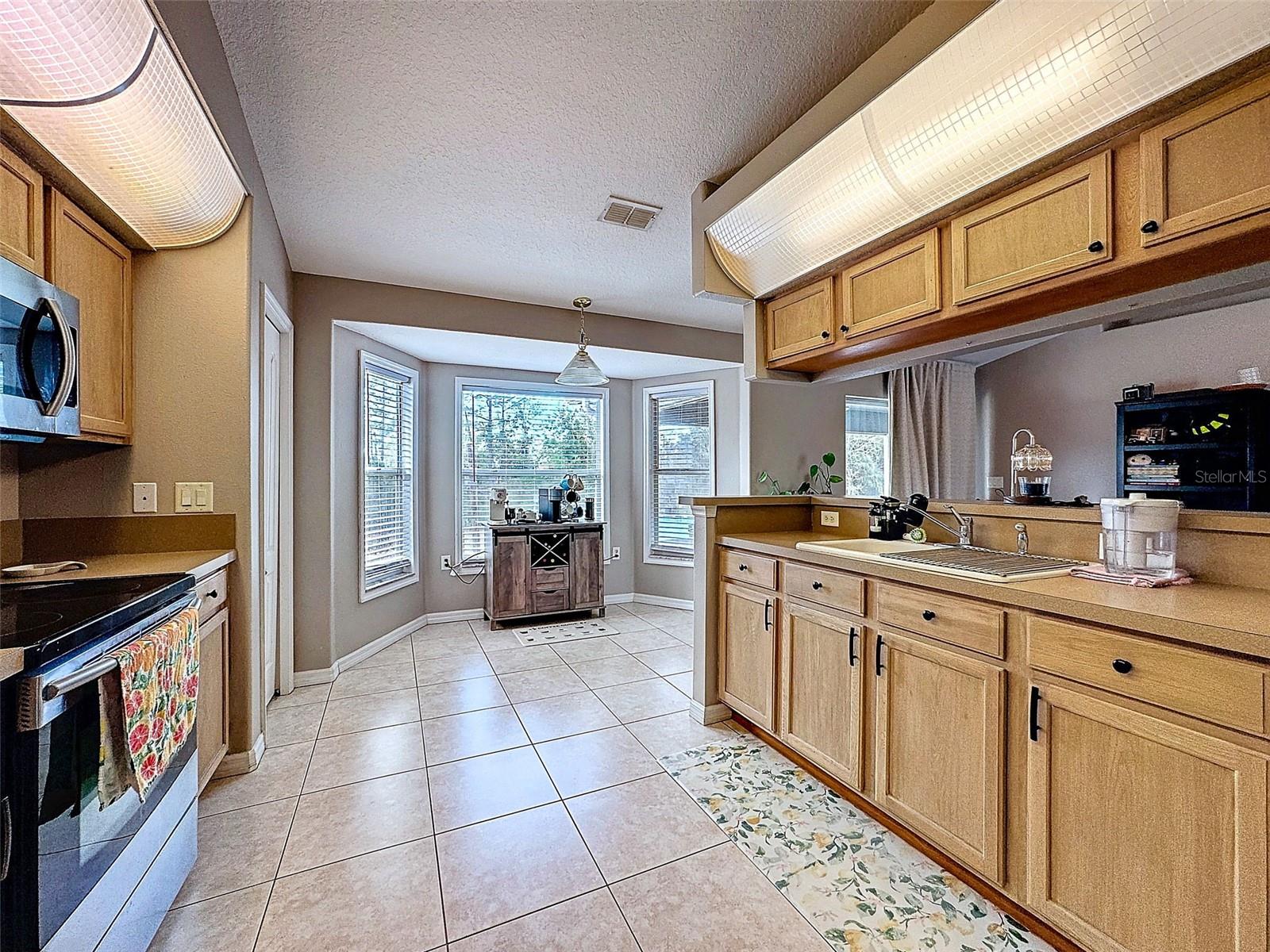2165 Bolger Ave Property Photo 15