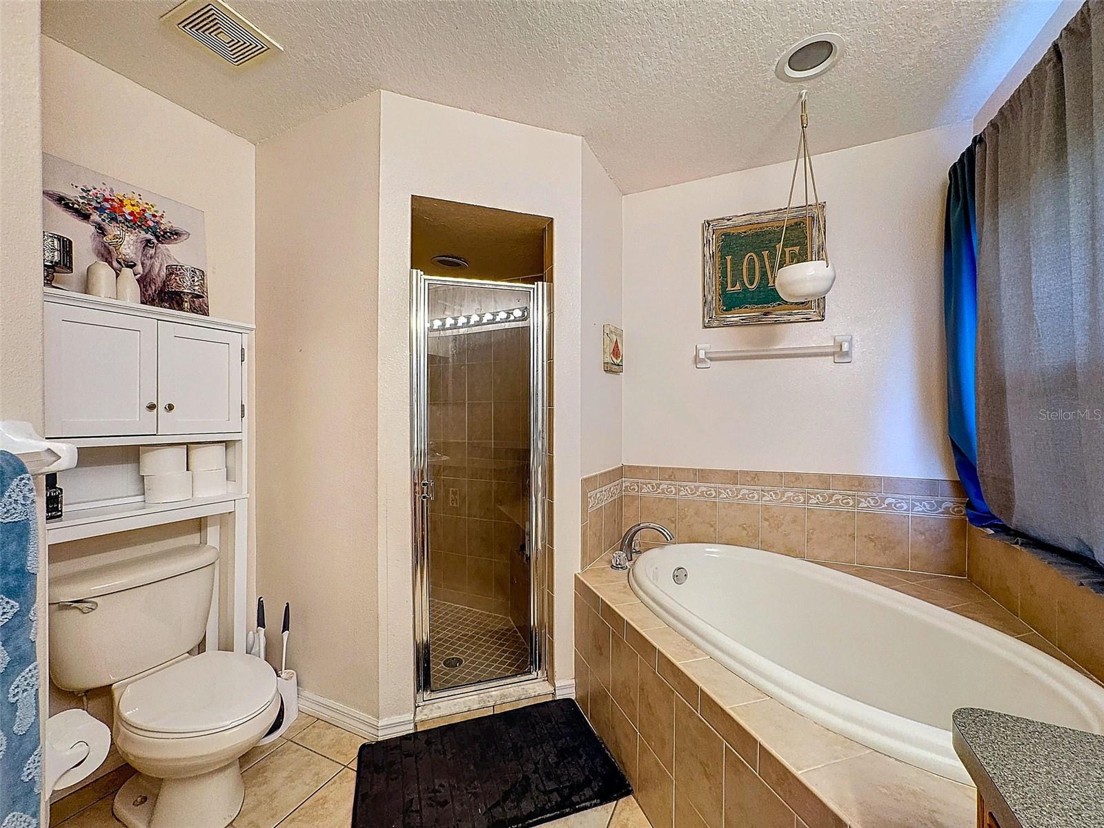 2165 Bolger Ave Property Photo 17
