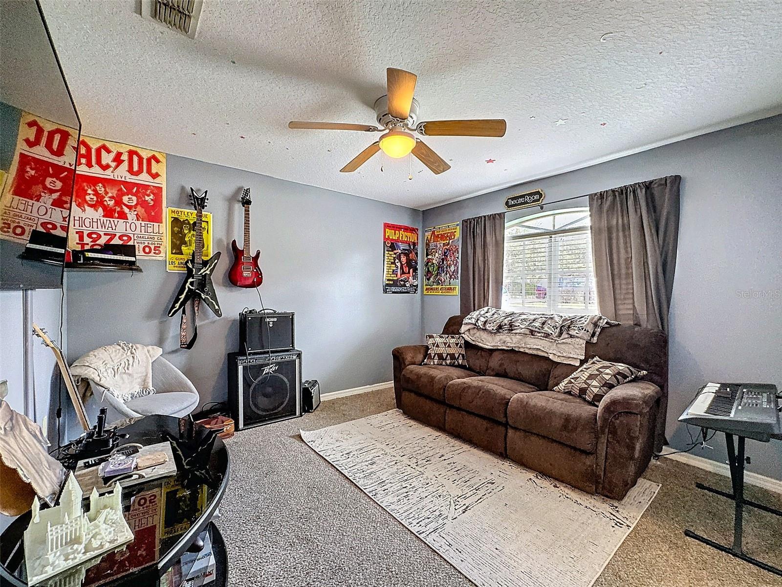 2165 Bolger Ave Property Photo 28