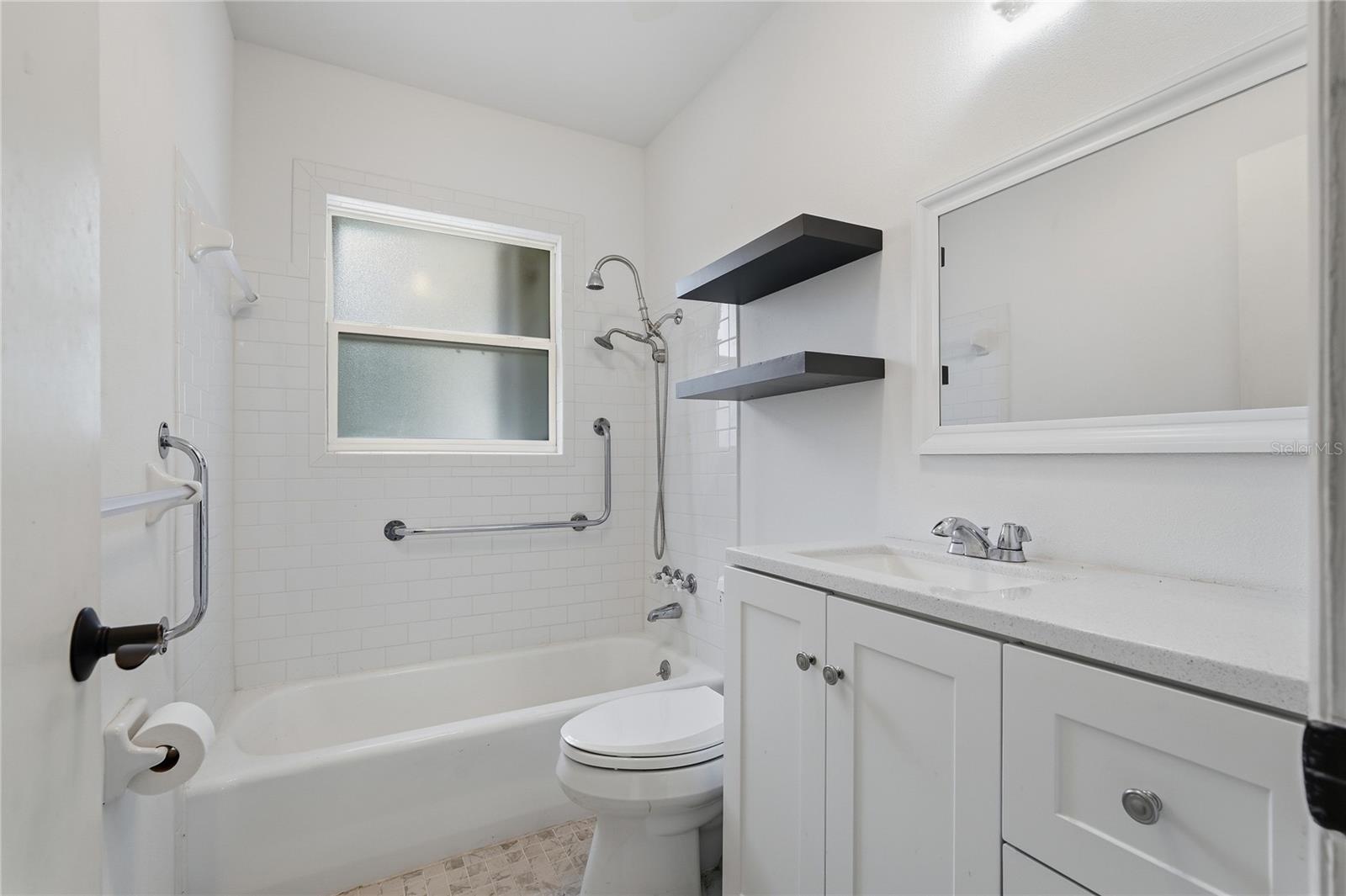 1632 San Mateo Dr Property Photo 20