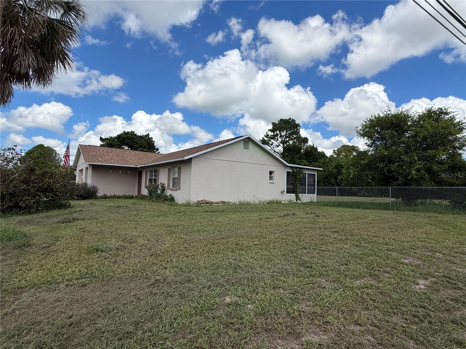 12035 Norvell Rd Property Photo 4