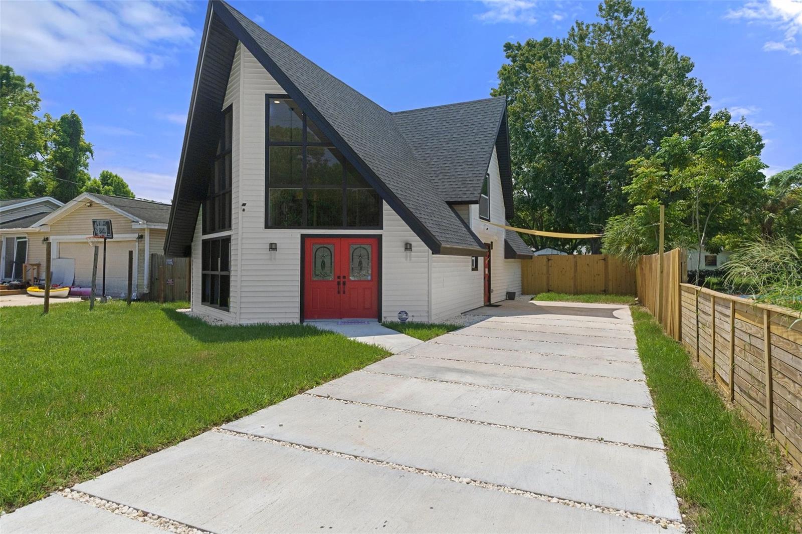 7422 New York Ave Property Photo 3