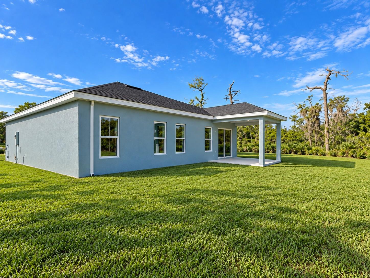 17484 5th Cir E Property Photo 8