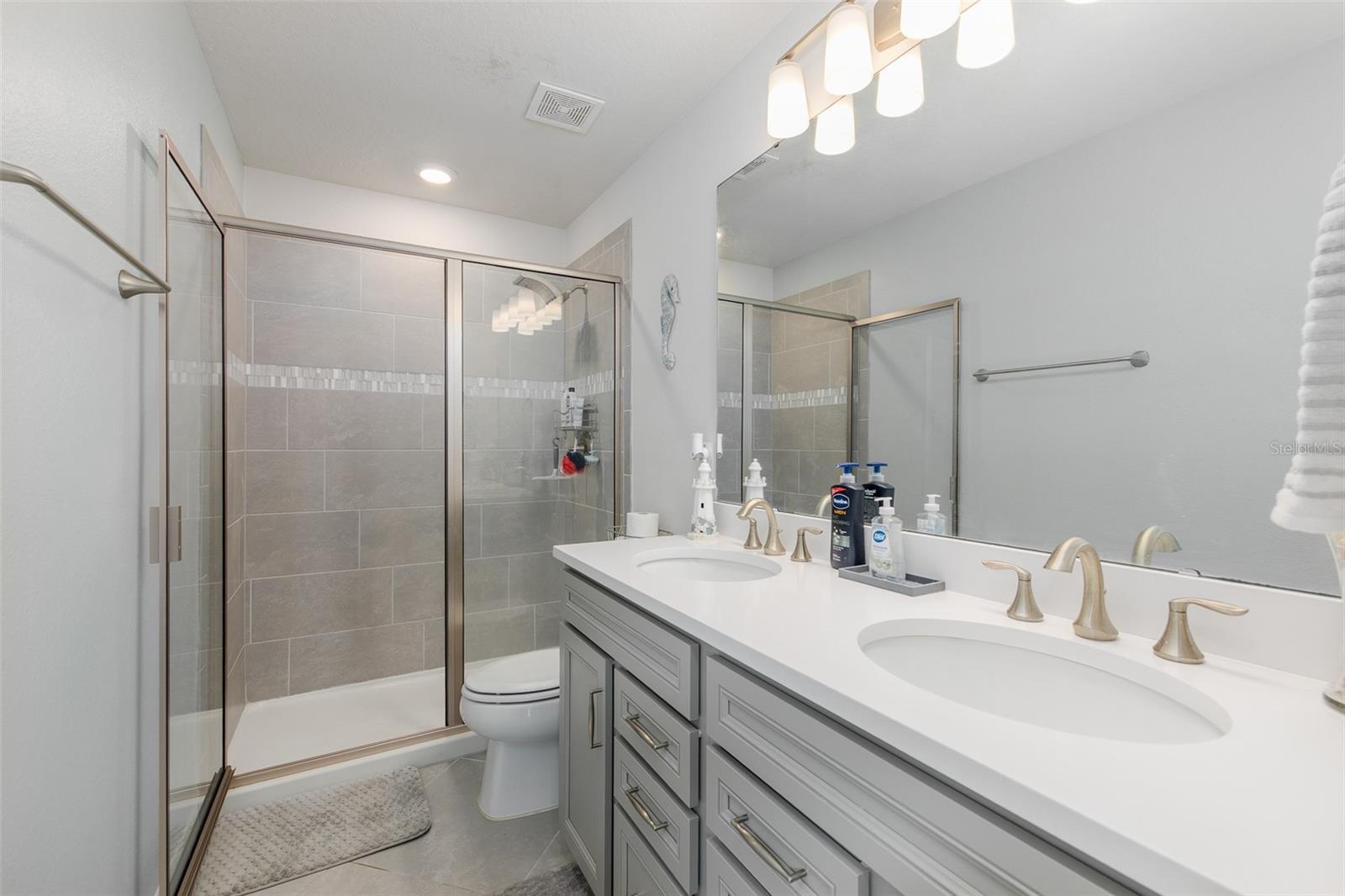 9224 Rally Spring Loop Property Photo 25