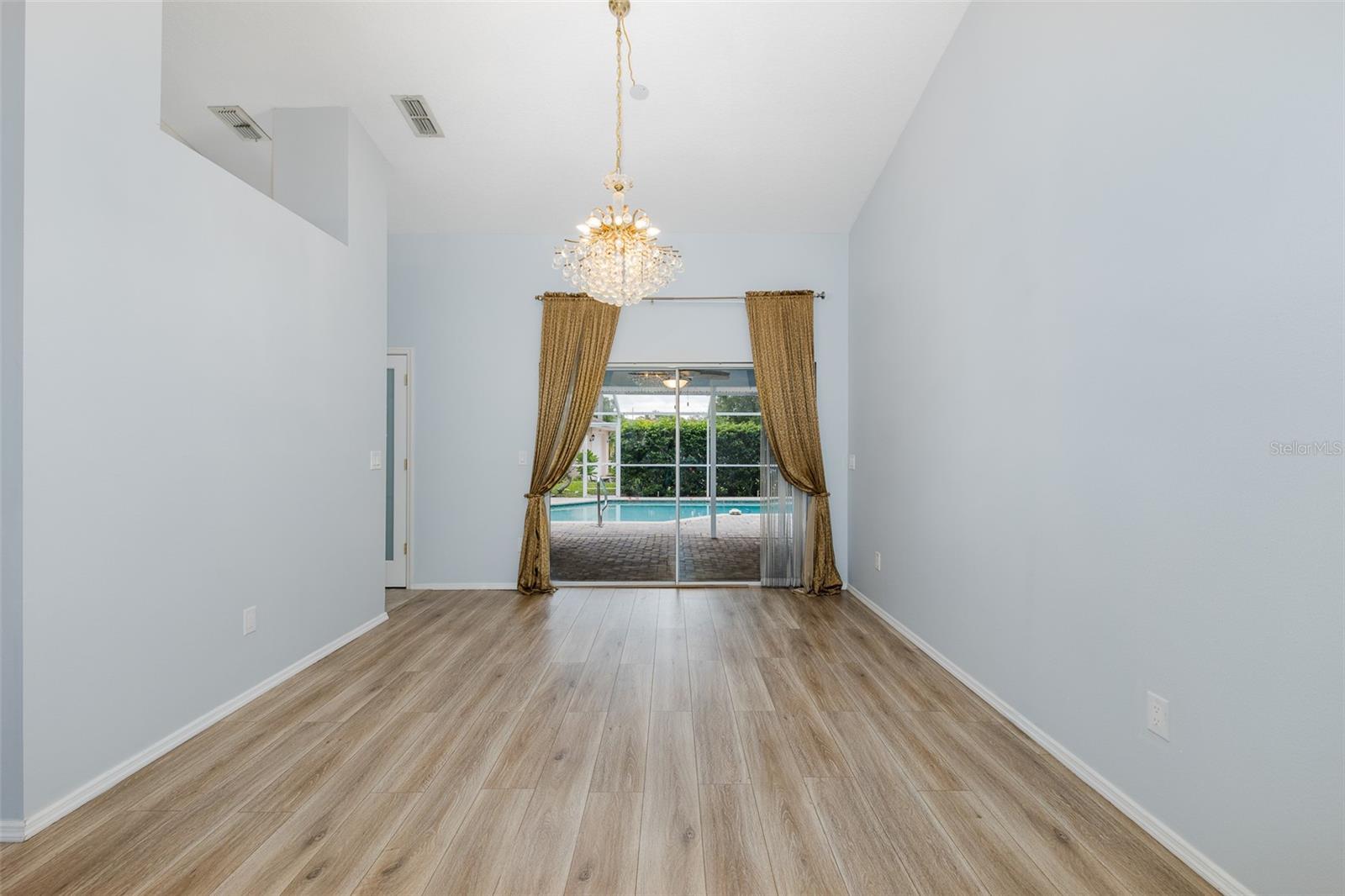 1775 Stable Trl Property Photo 18
