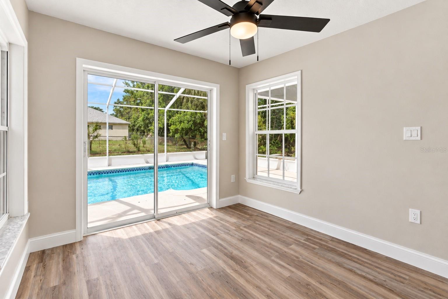 W7889769 Property Photo 11
