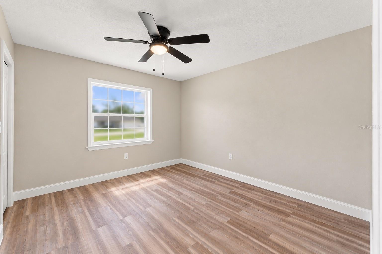 W7889769 Property Photo 19