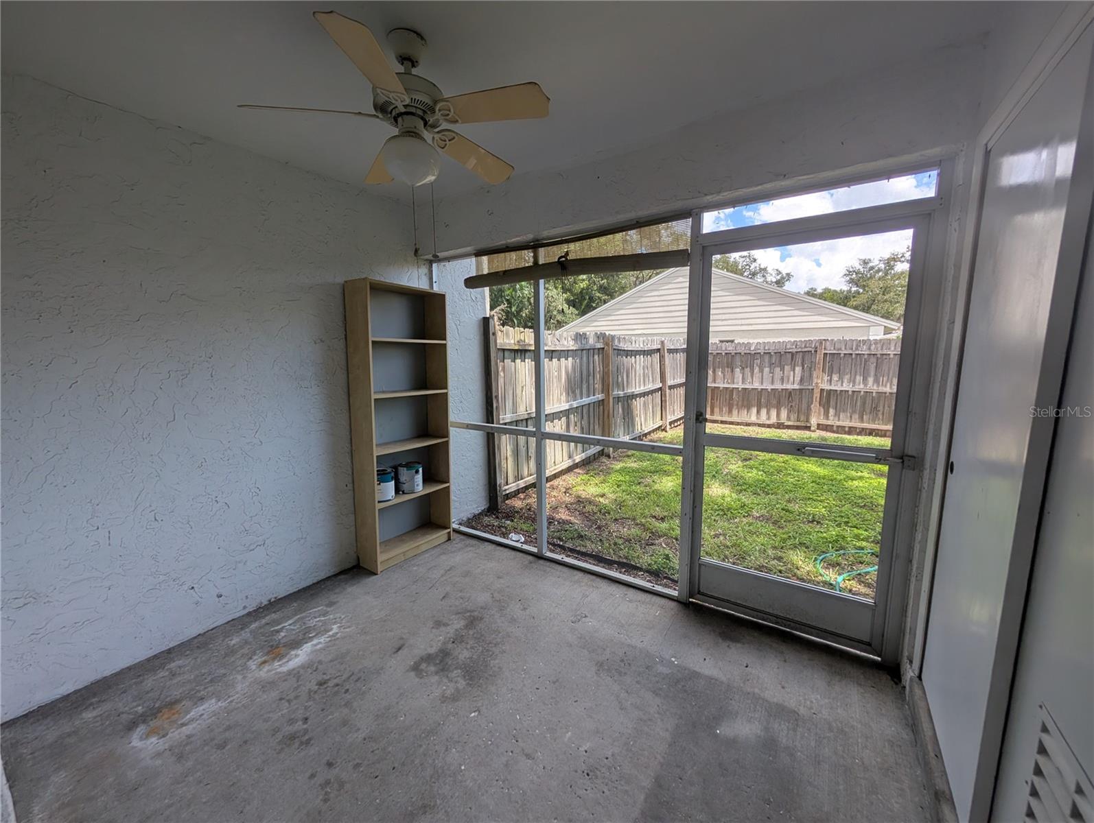 1130 Dover Ct Property Photo 5