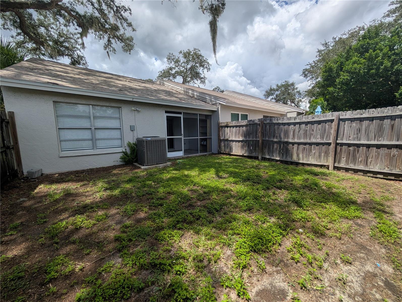 1130 Dover Ct Property Photo 16