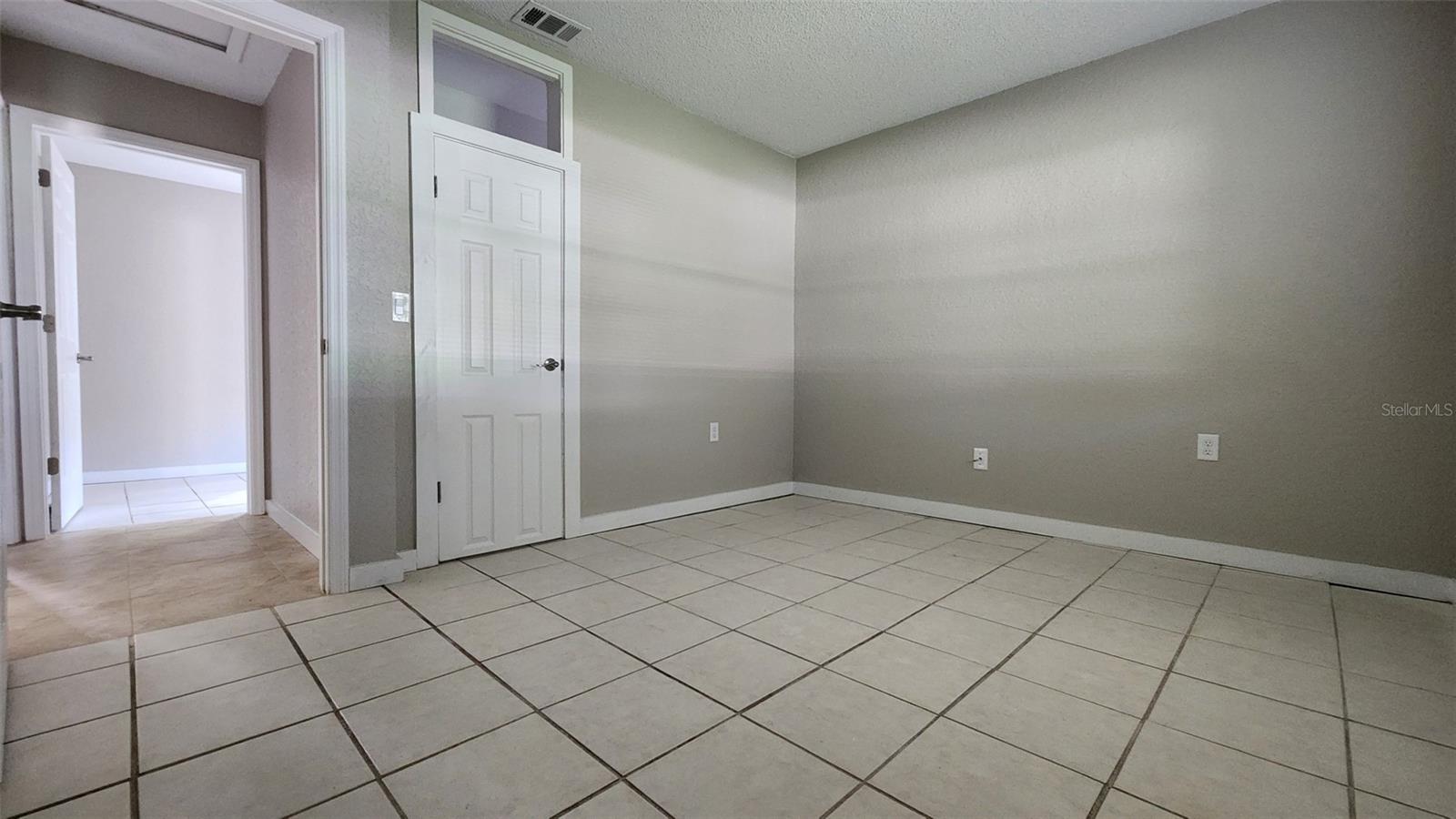 7919 Grand Blvd Property Photo 9