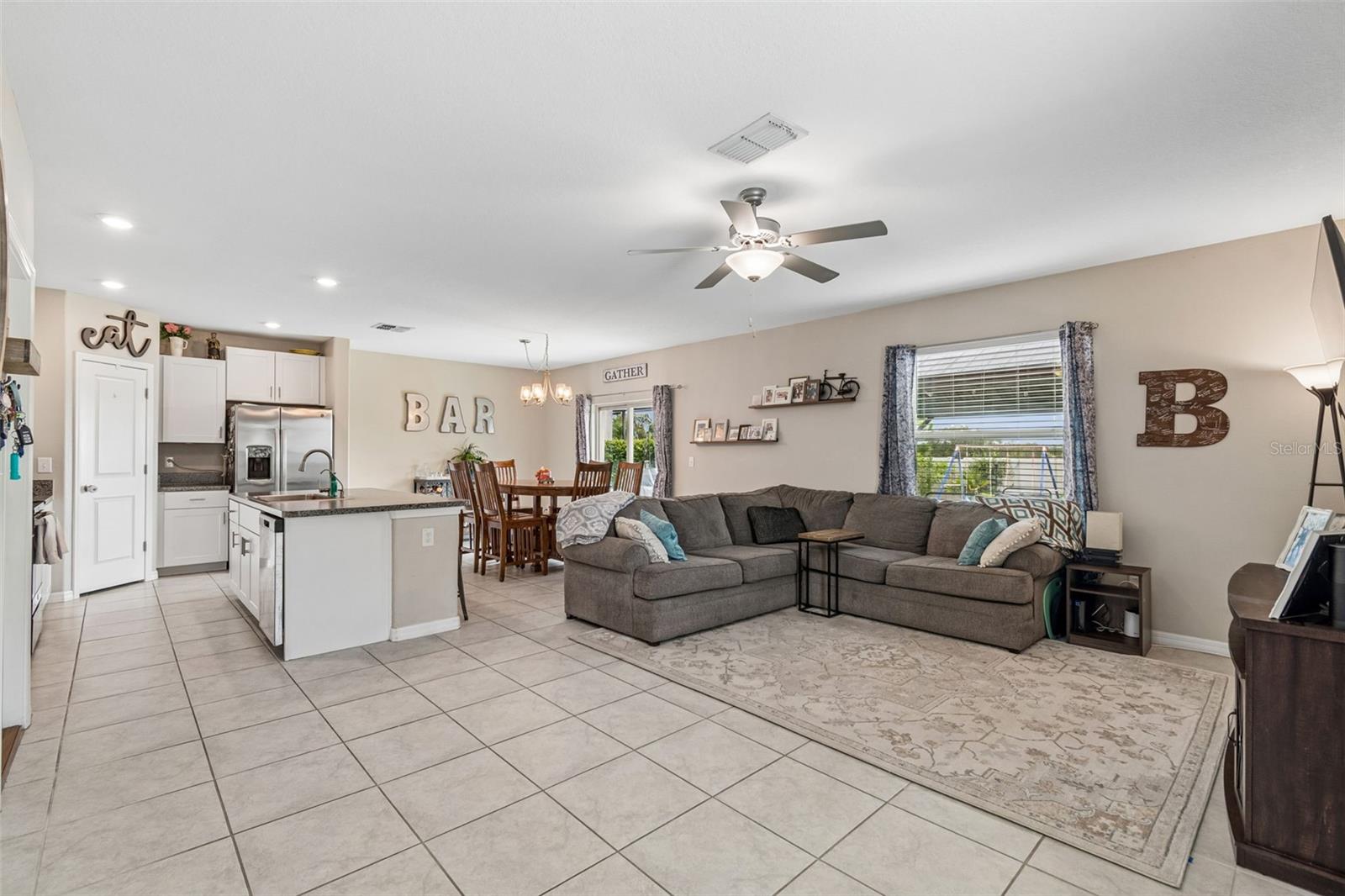 6108 Spring Crayfish Ave Property Photo 7