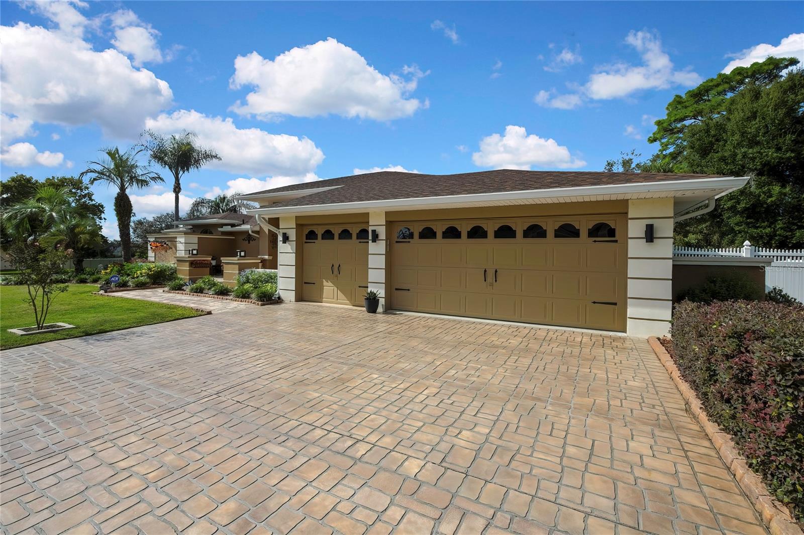 13162 Roseanna Dr Property Photo 6