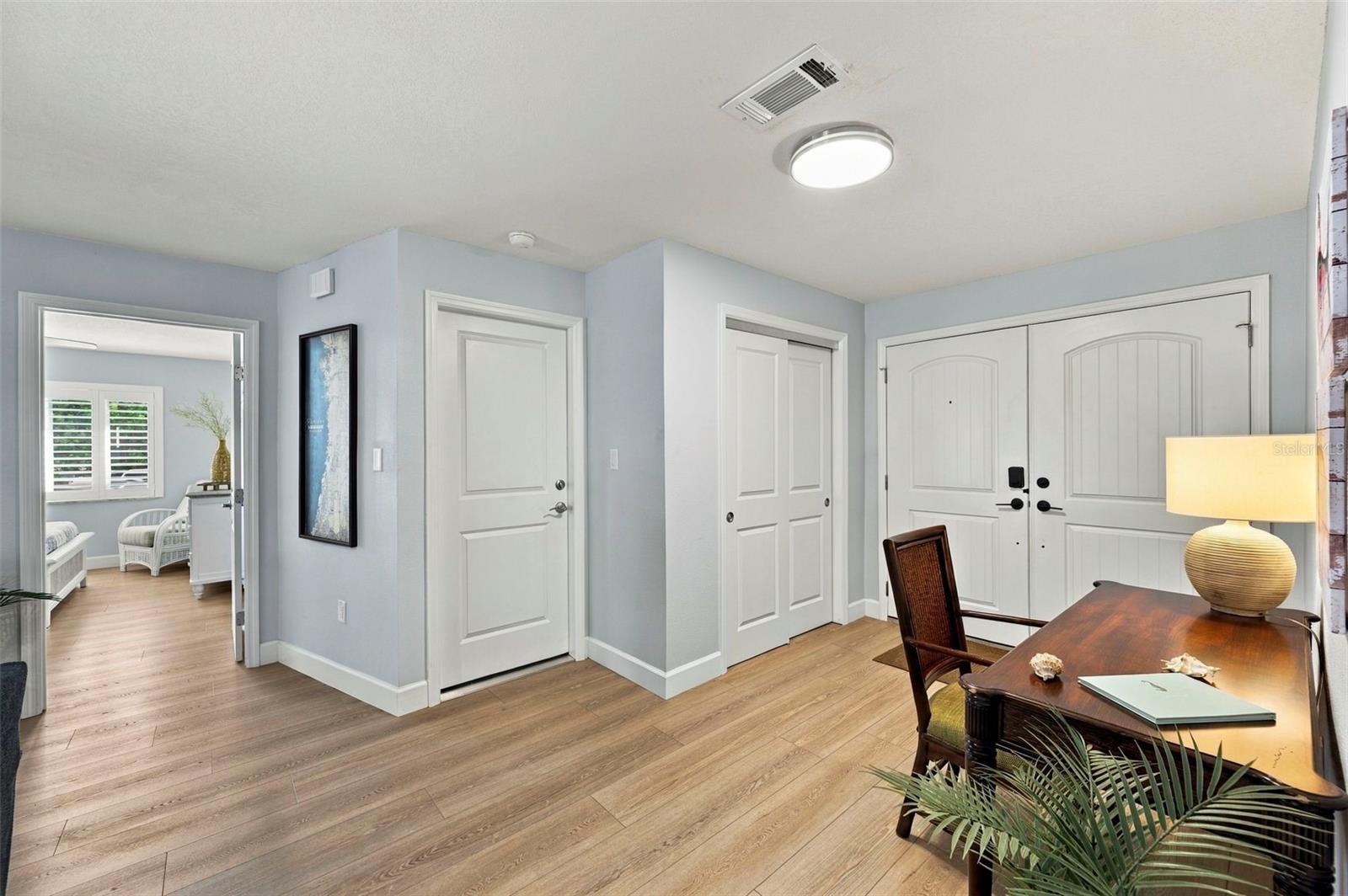 6027 Beverly Dr Property Photo 5