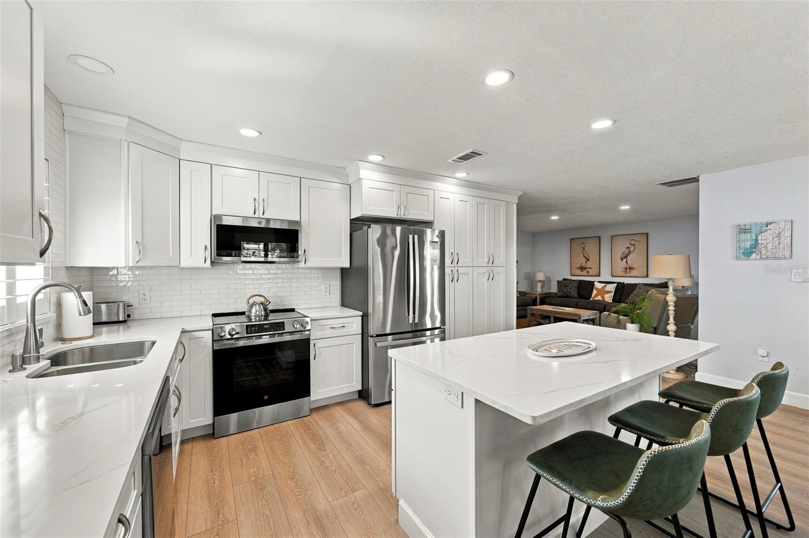 6027 Beverly Dr Property Photo 12