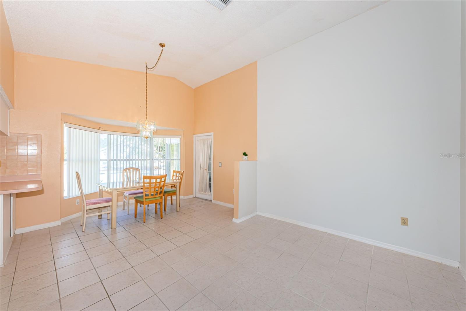 812 High Point Ct Property Photo 10