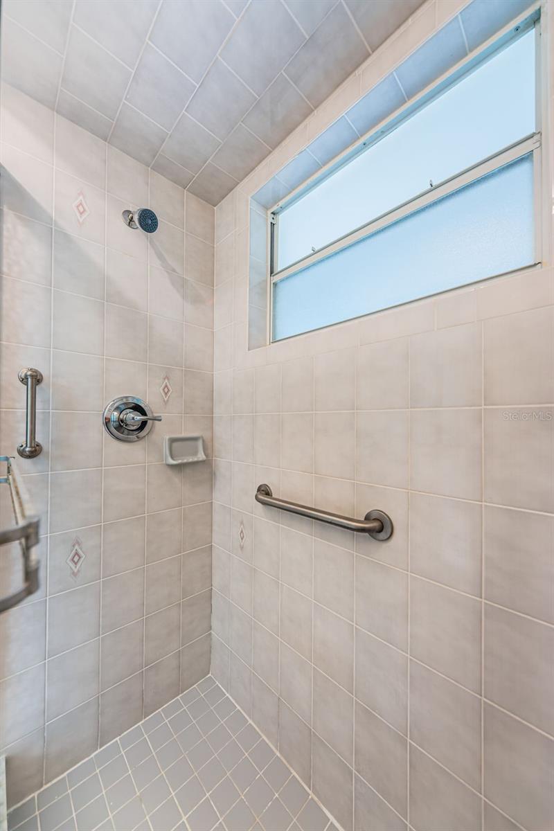 812 High Point Ct Property Photo 25