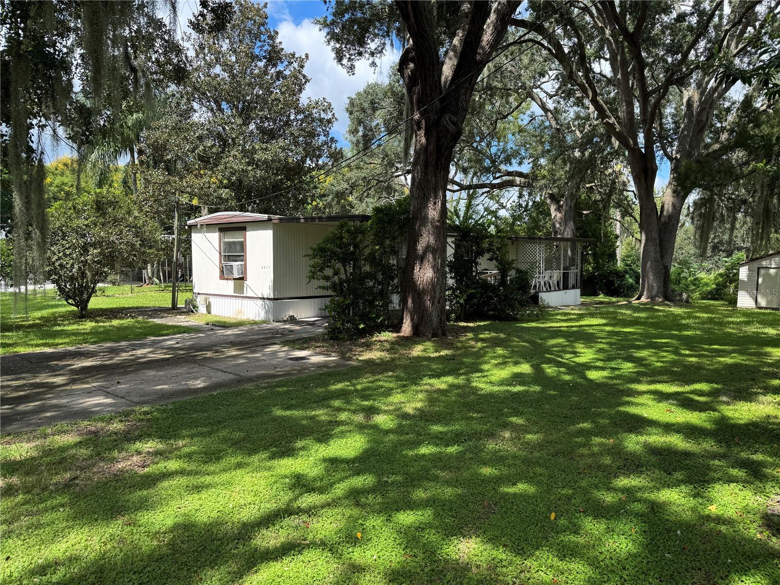9613 Andy Dr Property Photo 3