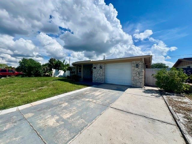 3916 Cedarwood Dr Property Photo 4
