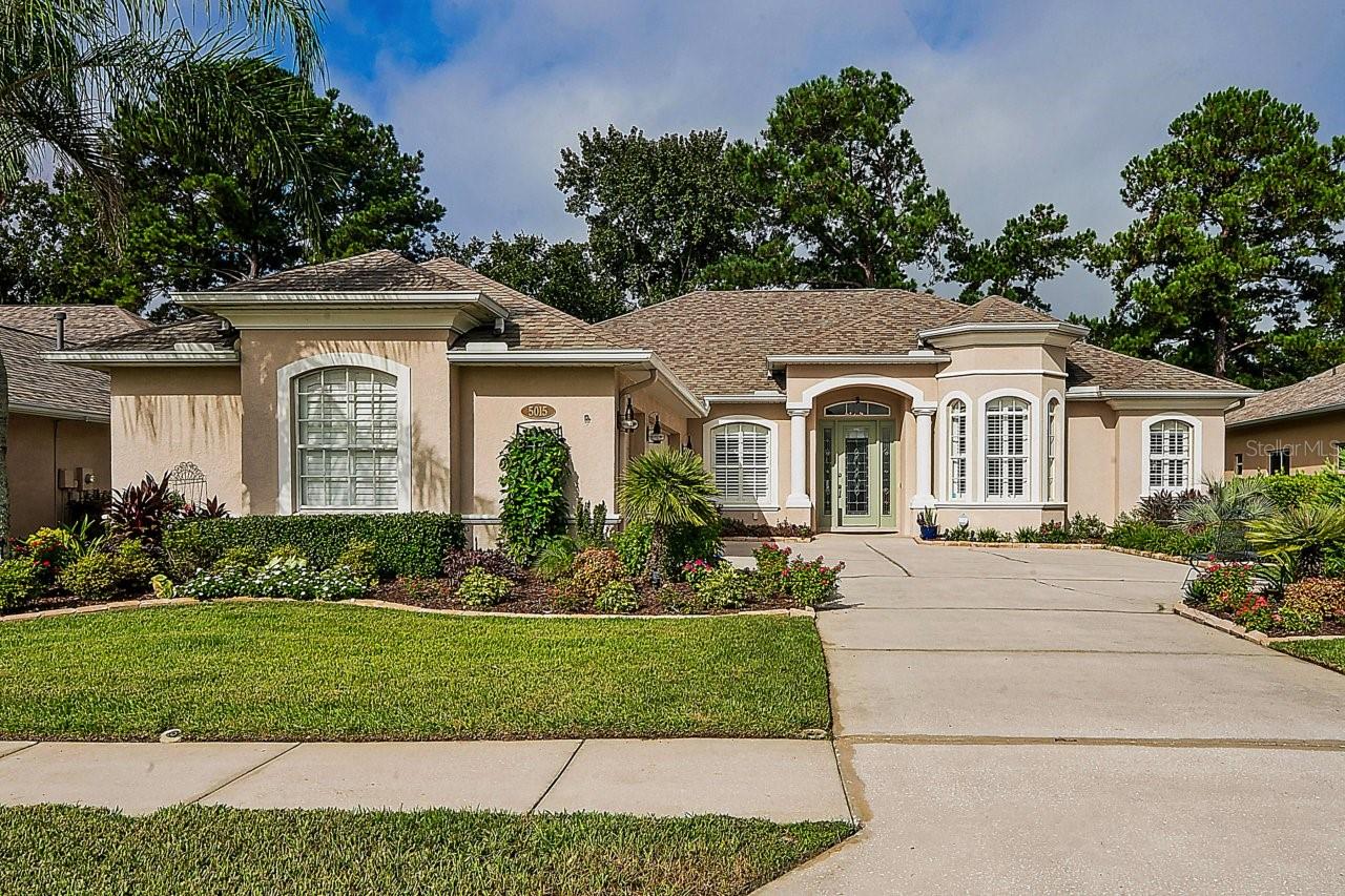 W7889820 Property Photo 3