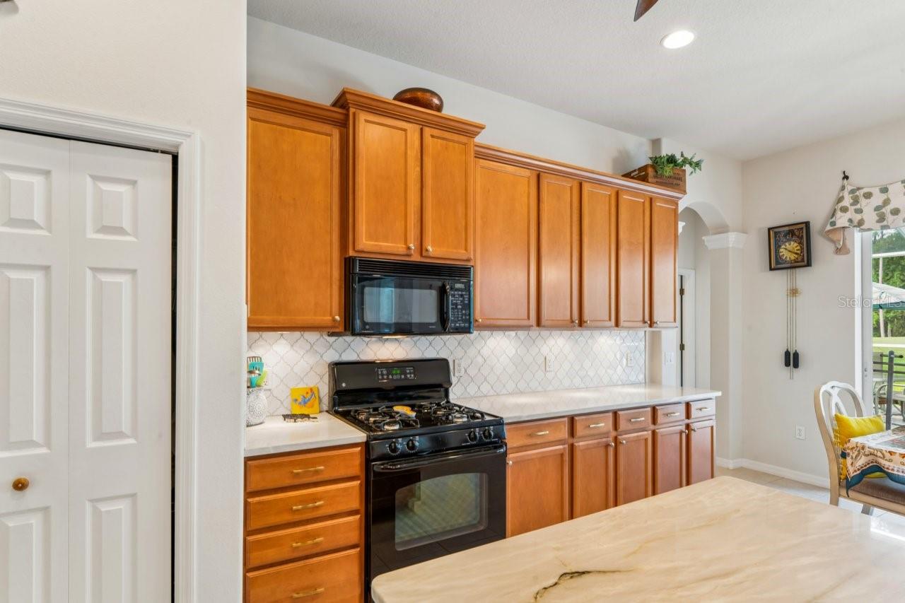 W7889820 Property Photo 17