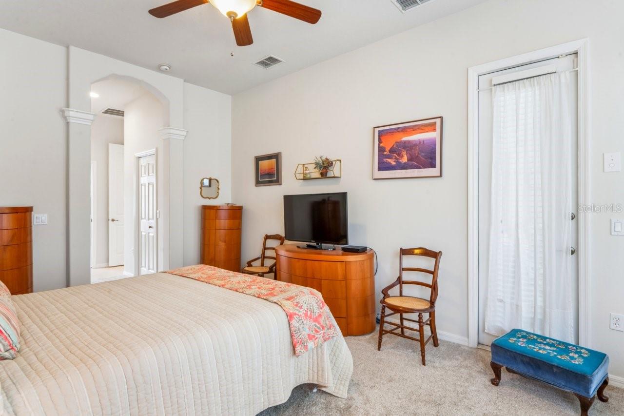 W7889820 Property Photo 32