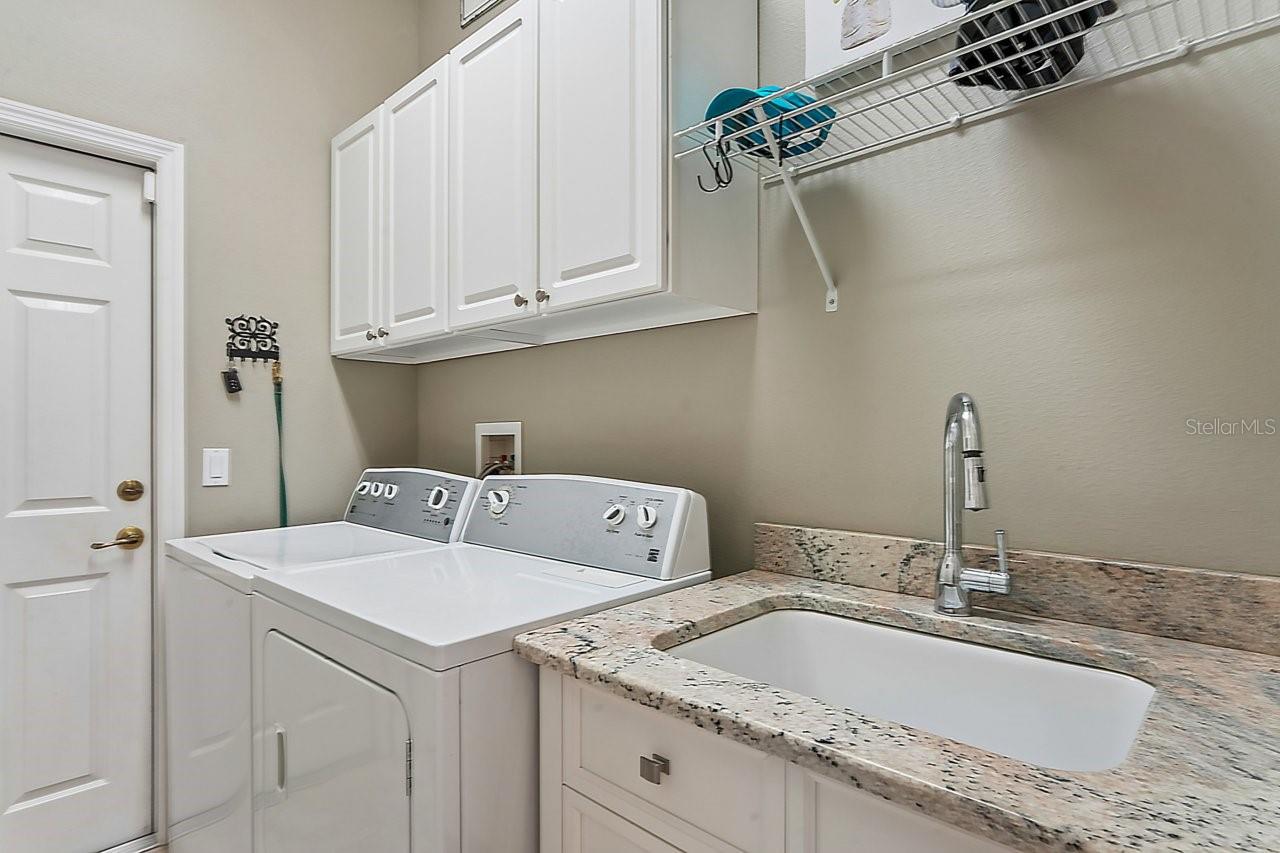 W7889820 Property Photo 51