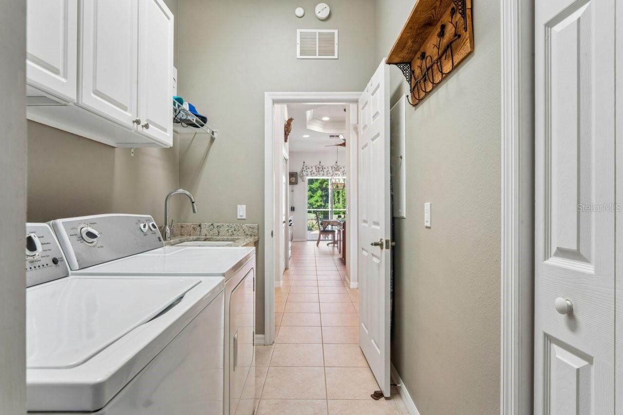 W7889820 Property Photo 52