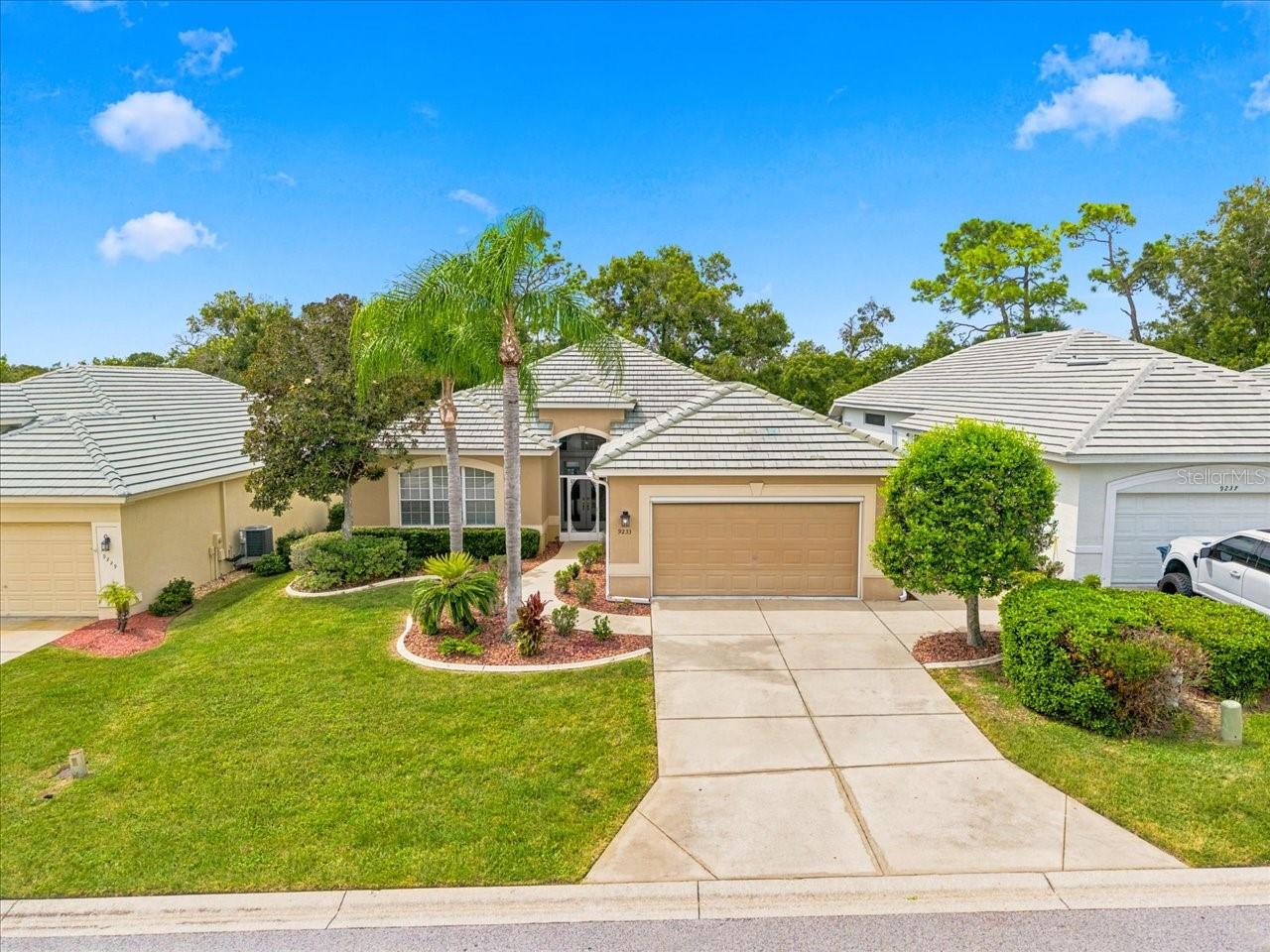 9233 Penelope Dr Property Photo 1