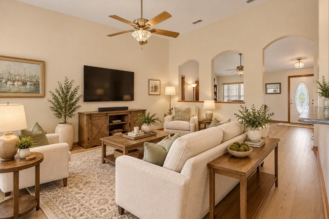 4583 Gondolier Rd Property Photo 4