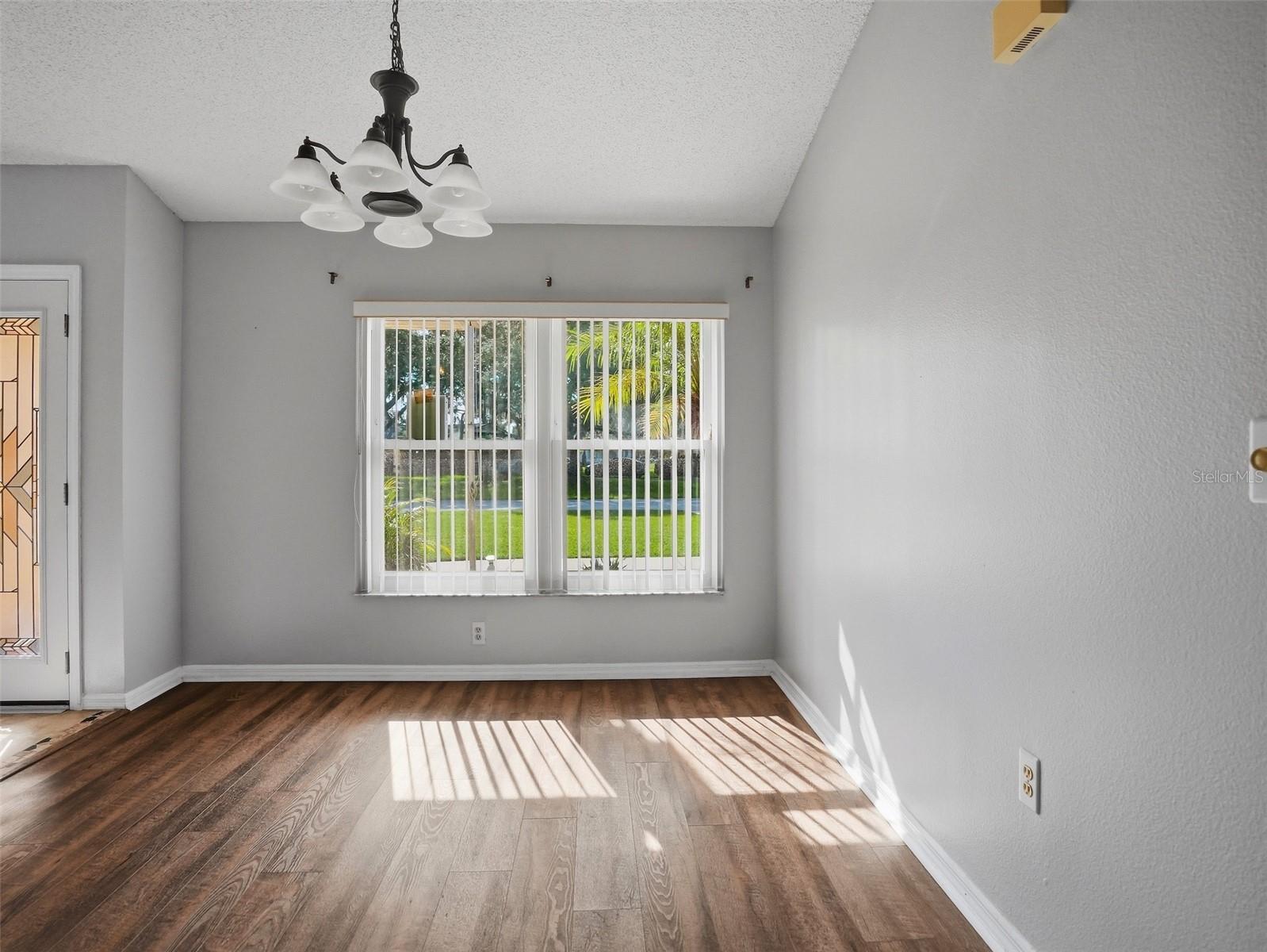 8209 Alhambra Ct Property Photo 5