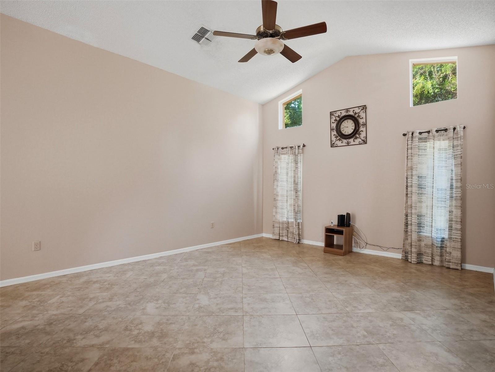8209 Alhambra Ct Property Photo 8