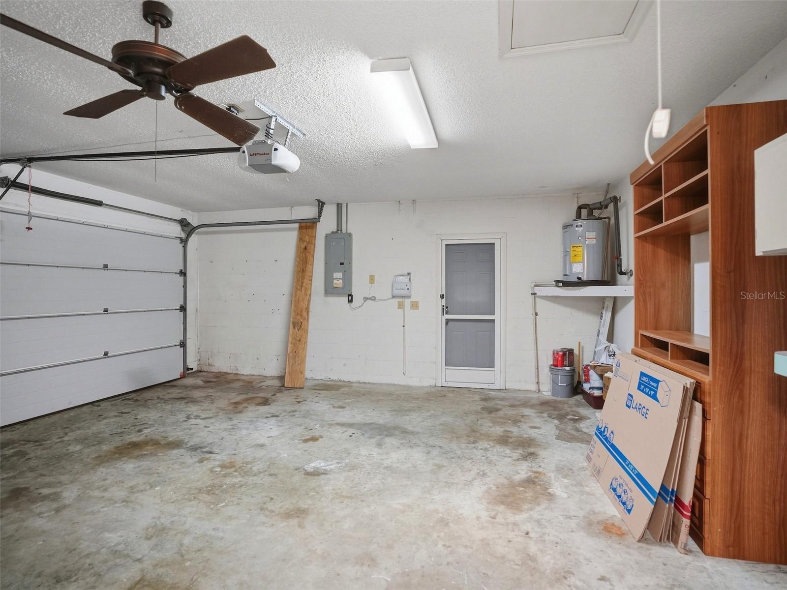 8209 Alhambra Ct Property Photo 27