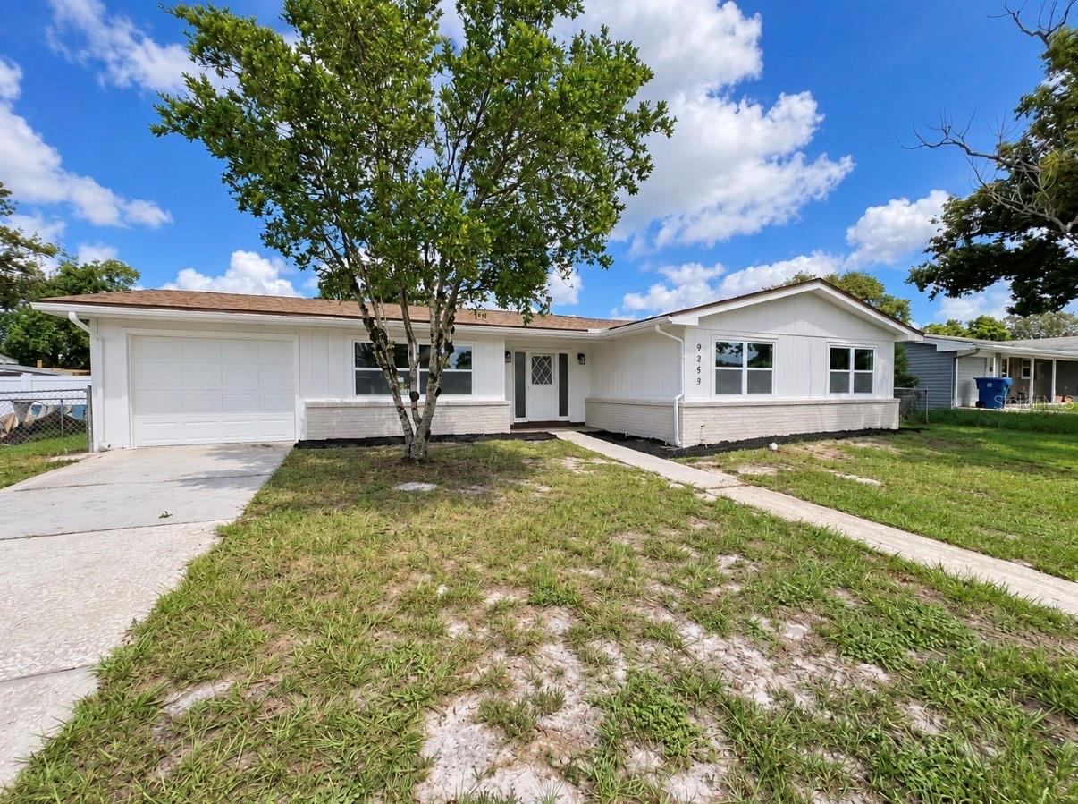 9353 CHASE ST Property Photo 1