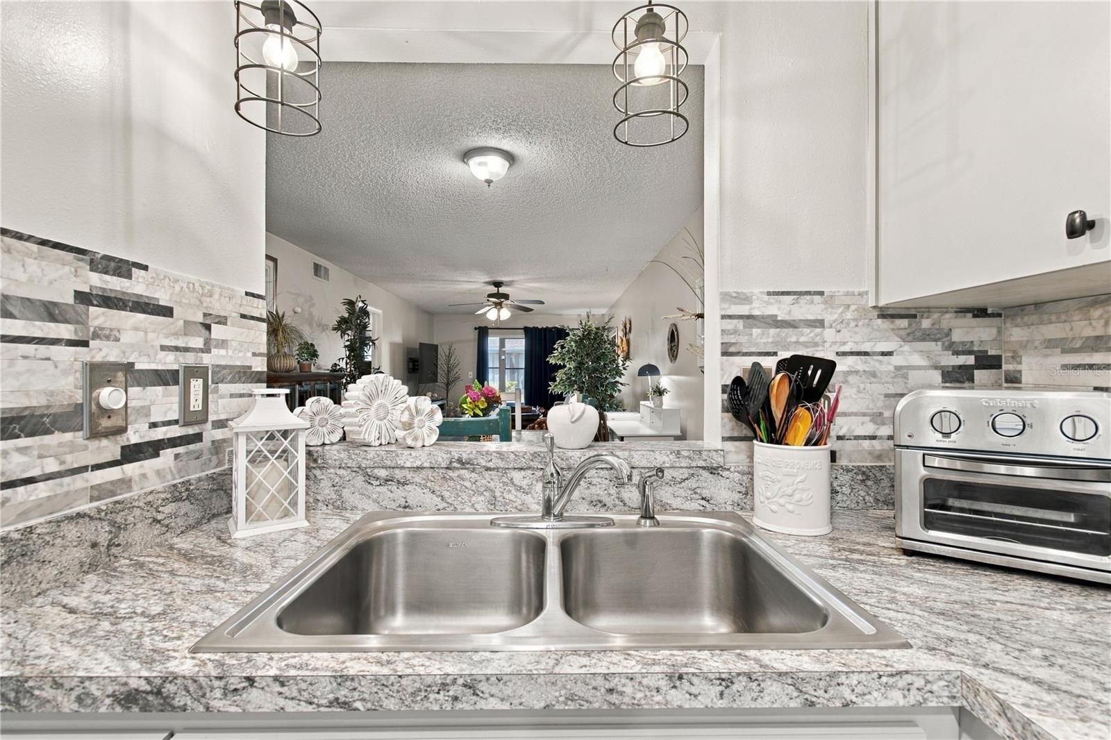 8220 Seven Oaks Ct #5 Property Photo 10