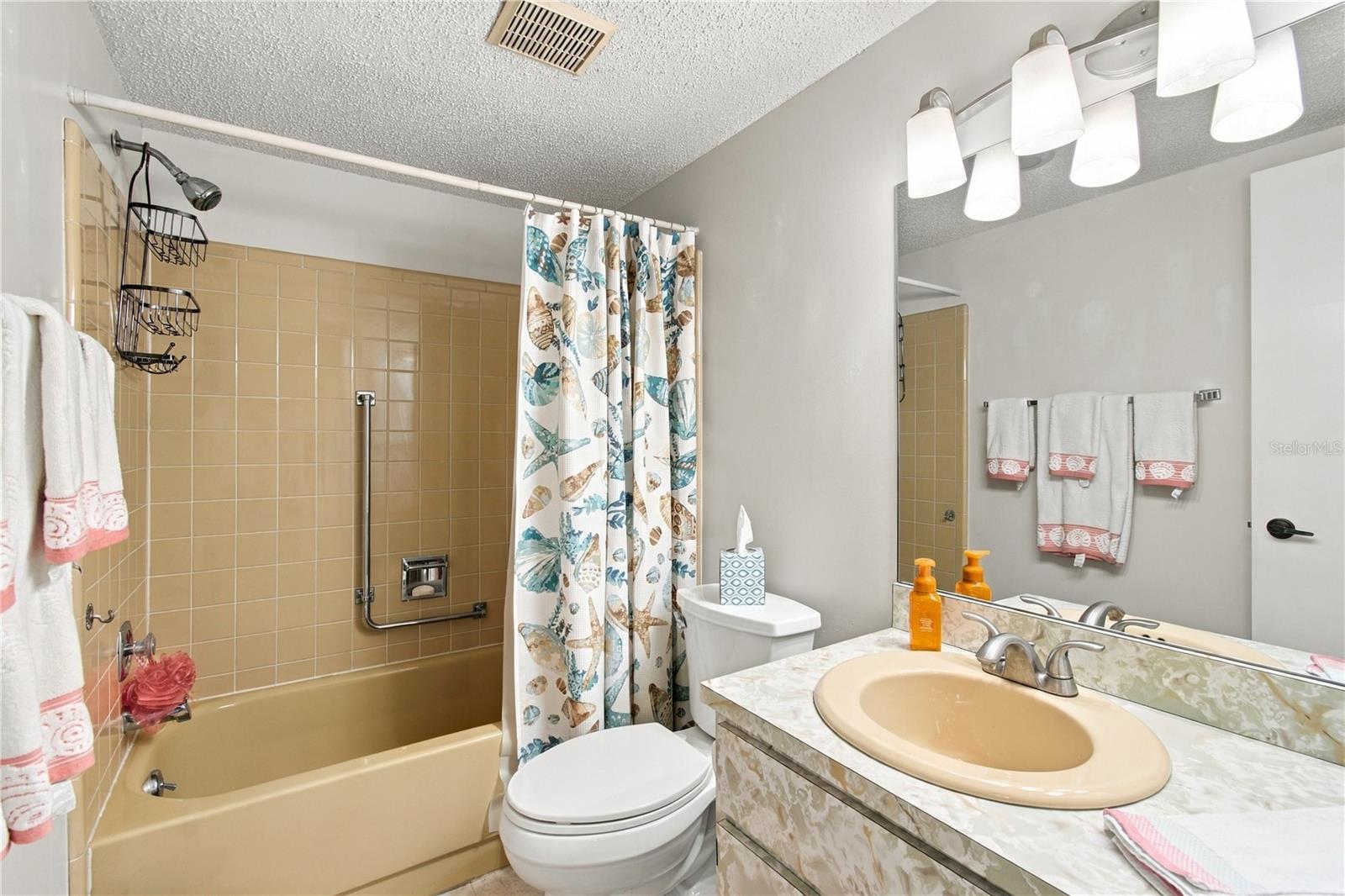 8220 Seven Oaks Ct #5 Property Photo 15