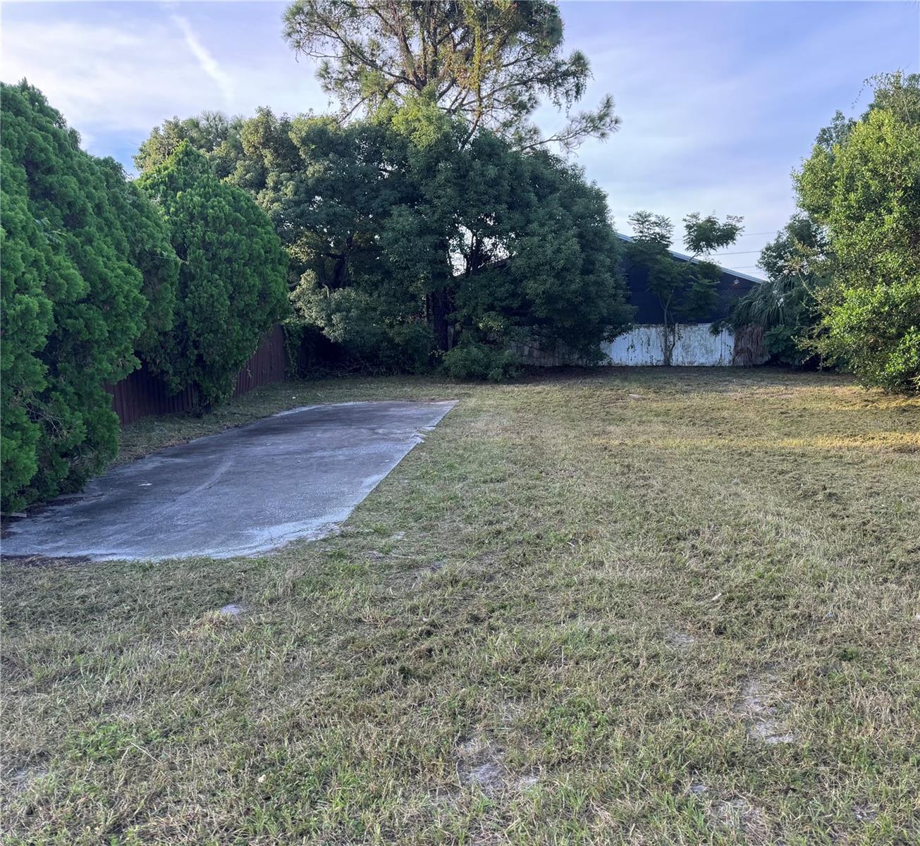6514 Celeste Ln Property Photo 2