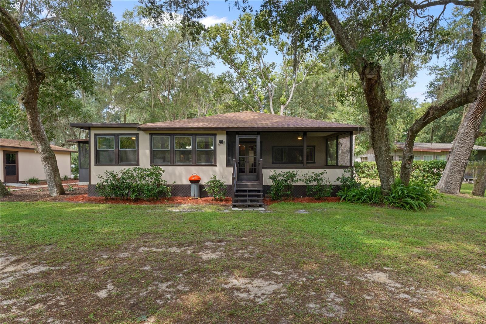 5617 S Perch Dr Property Photo 1