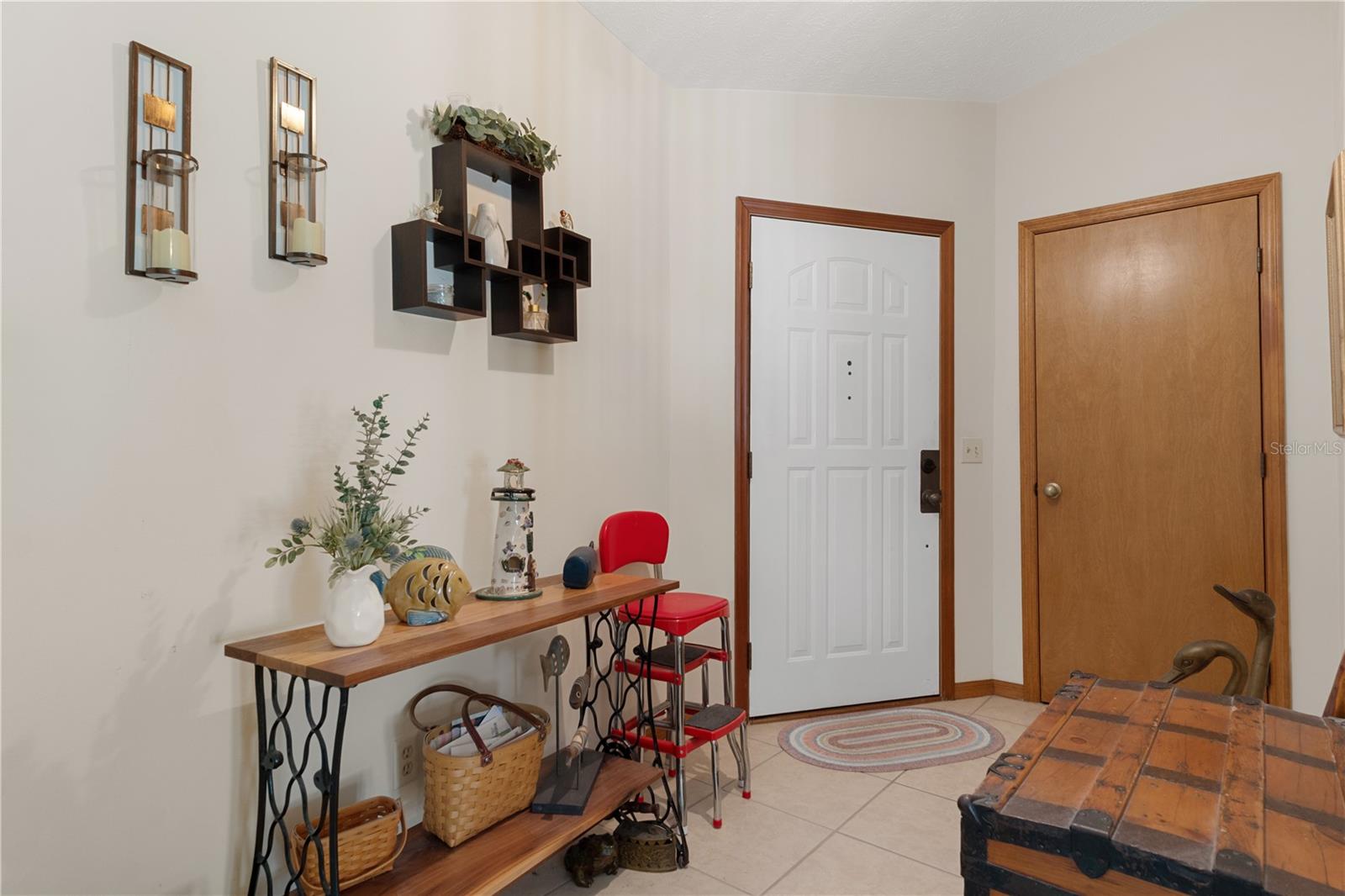 915 Stetson Ter Property Photo 6