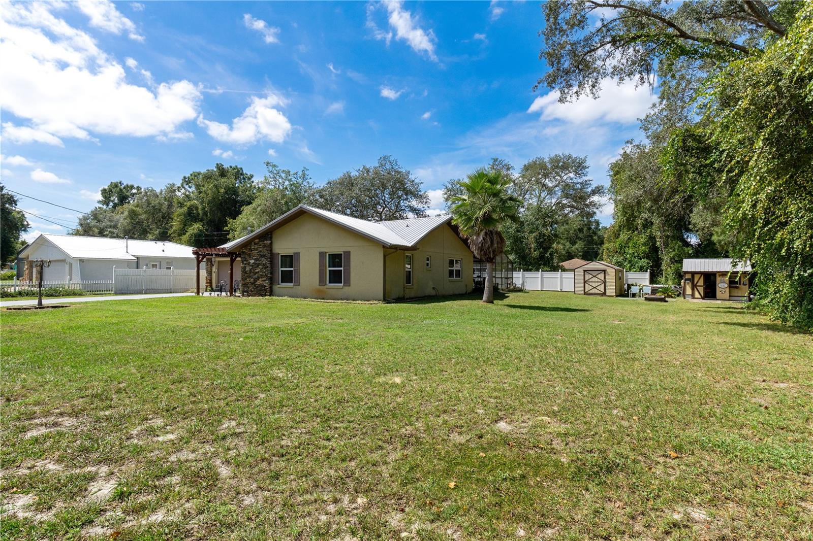 915 Stetson Ter Property Photo 45